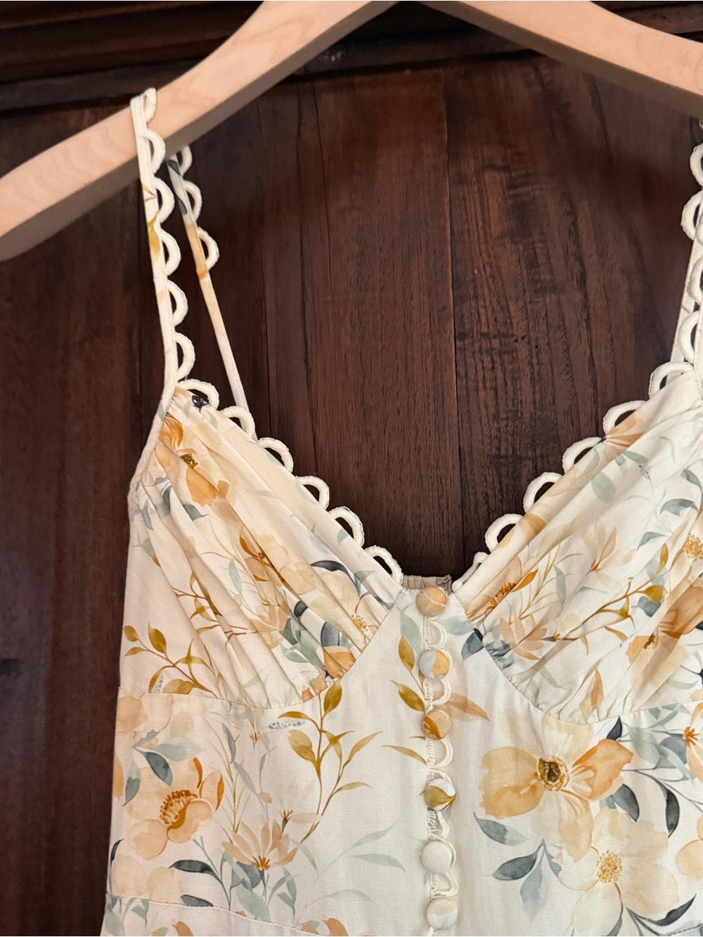 Astr Tazia Scalloped Sweetheart Maxi Dress - Picture 4 of 5
